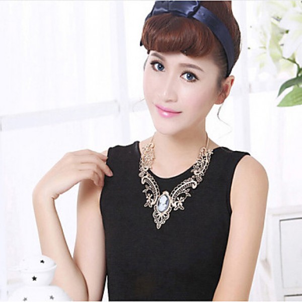 European and American retro metal Pierced Earrings Necklace Set temperament Palace  